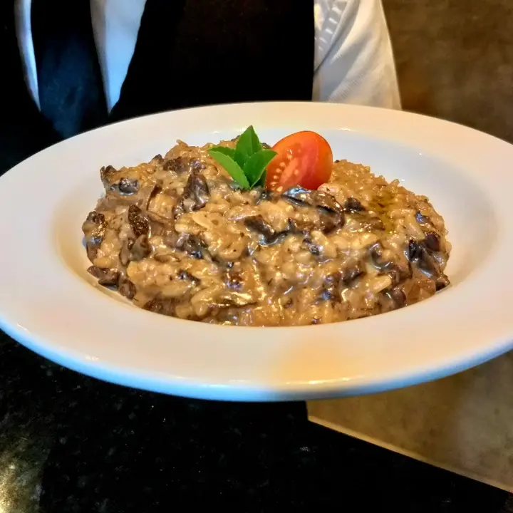 Risotto de Champiñones con Perfume de Trufa Blanca