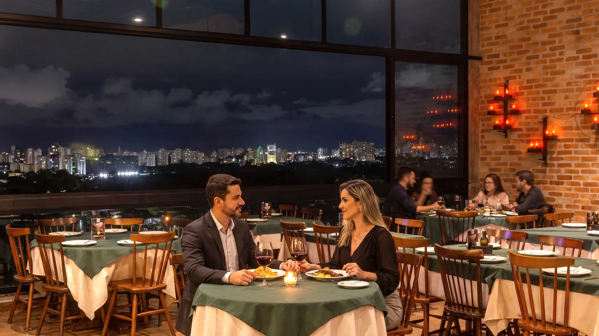 Ambientação ilustrativa para jantares românticos na Troina
